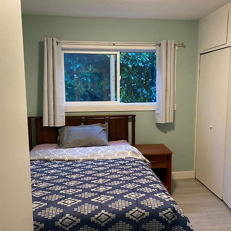 Hudson Homes Bnb Saanich Экстерьер фото