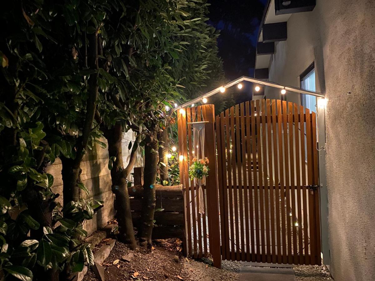 Hudson Homes Bnb Saanich Экстерьер фото